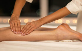 A,Close Up,View,Of,A,Therapists,Hands,Expertly,Massaging,The